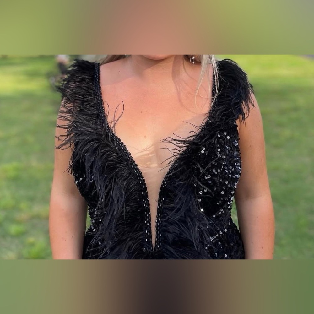 Alyce Paris Sequin Gown - Picture 4 of 4